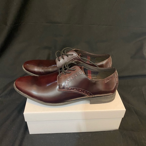 Men’s cherry red dress shoes - Picture 4 of 7